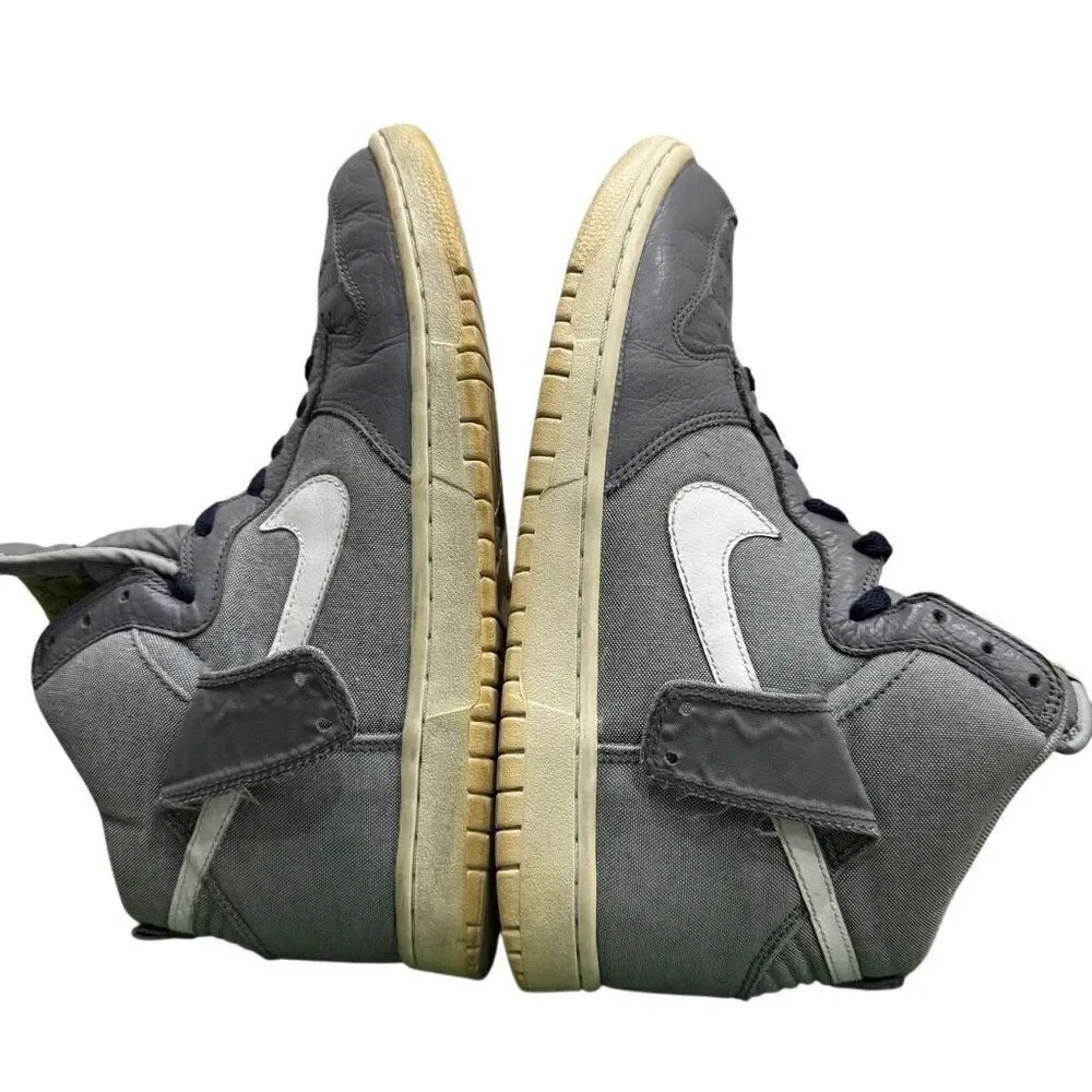 2012 Nike Dunk High Sneaker Wolf Grey/White-Cool Grey - Size 9 (317982-045)